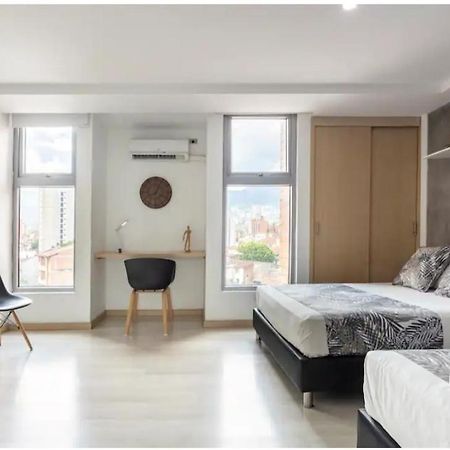 Beautiful & Comfortable Apartment In Laureles เมเดยิน ภายนอก รูปภาพ