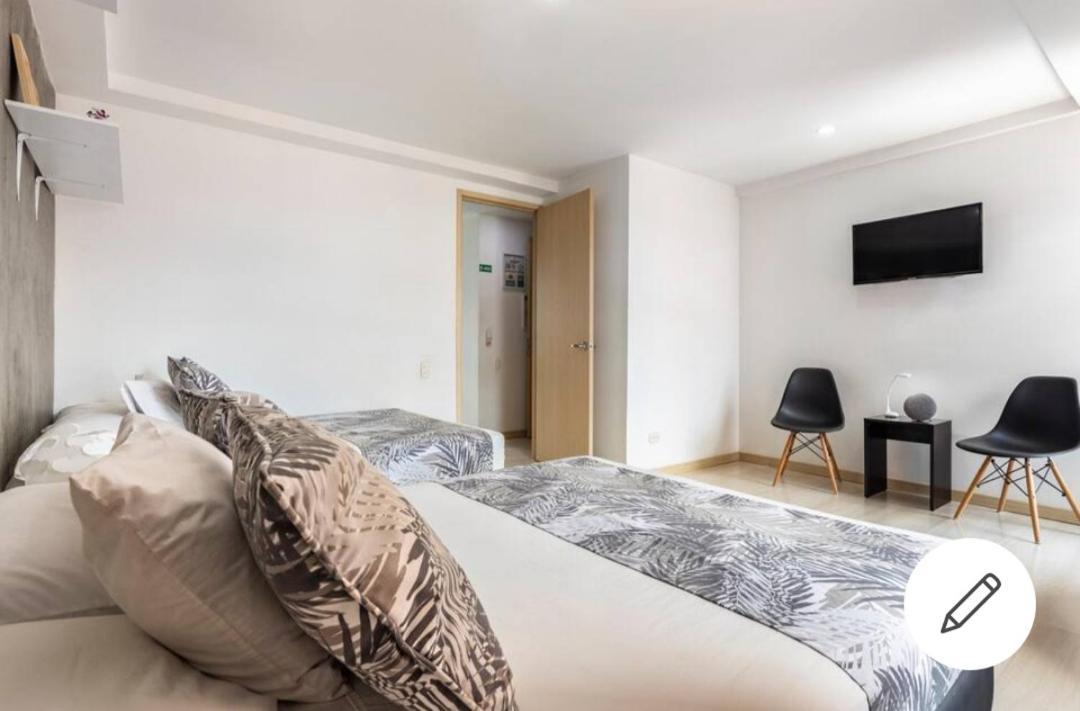 Beautiful & Comfortable Apartment In Laureles เมเดยิน ภายนอก รูปภาพ